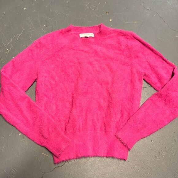 small Madeline Cozy Crew Sweater in Fuchsia
Spiritual Gangster Fuchsia - Picture 1 of 4